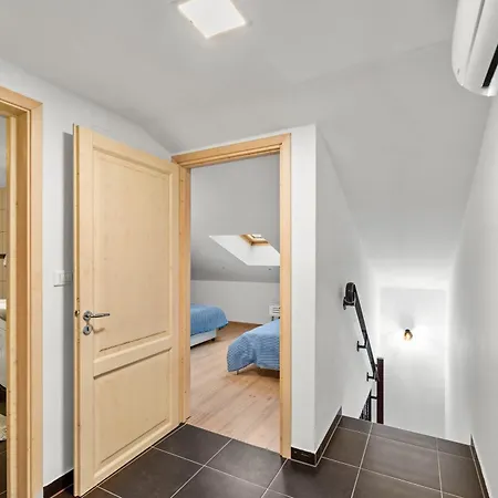 Alba Sanja I Teran Funtana