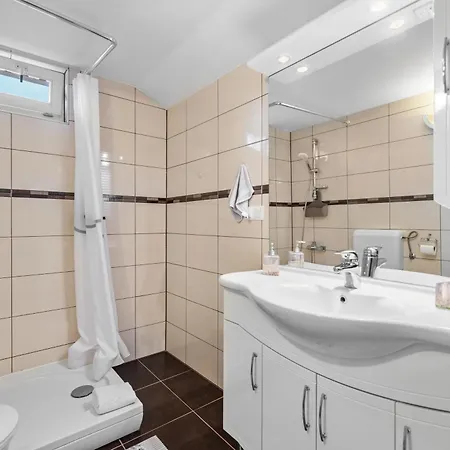 Apartman Alba Sanja I Teran