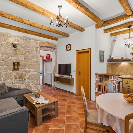 Alba Sanja I Teran * Funtana