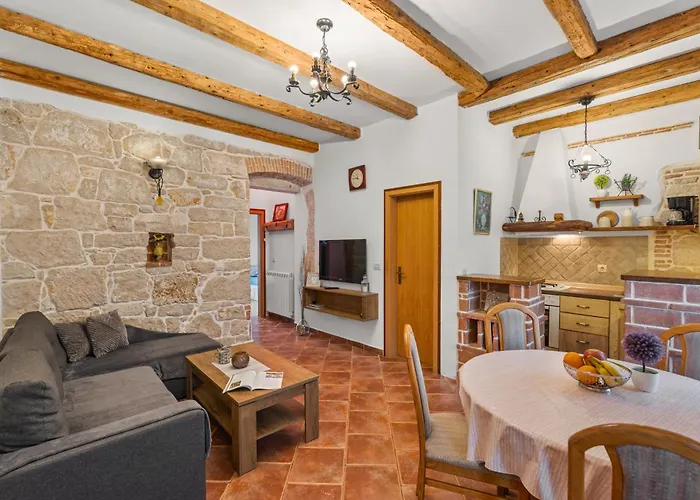 Alba Sanja I Teran * Funtana